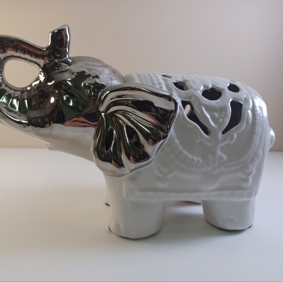 GC Naturals Porcelain Elephant Statue Diffuser Potpourri  Sachet Holder Inside - Picture 6 of 9